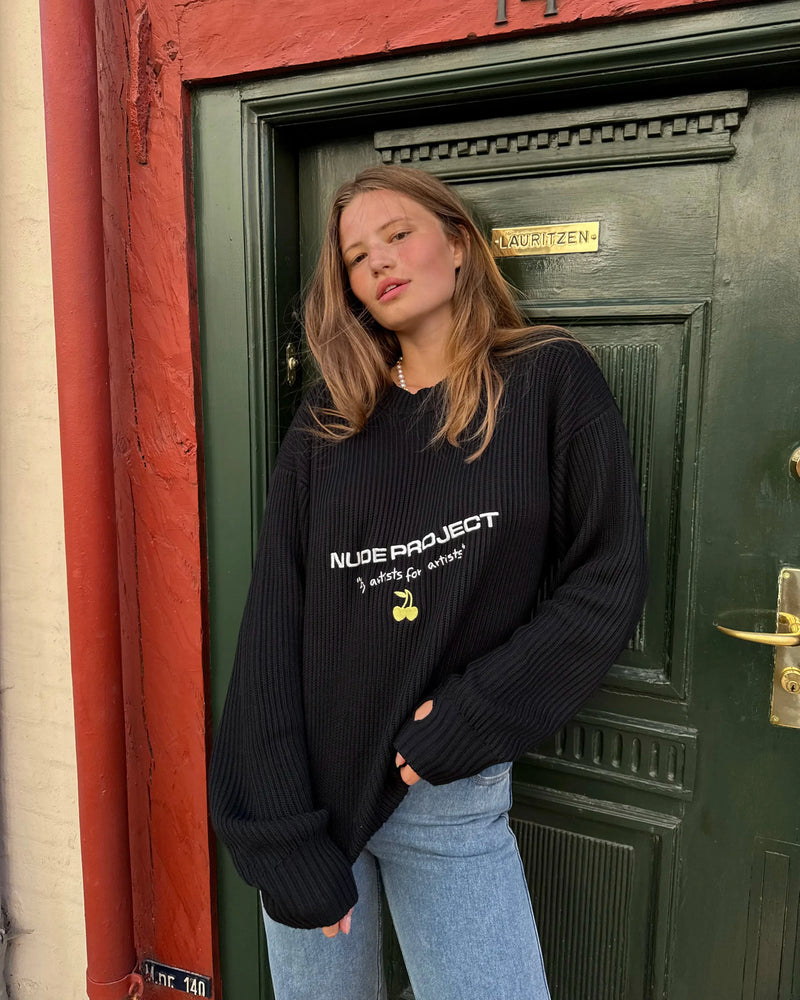 Wavy Knit Sweater Black