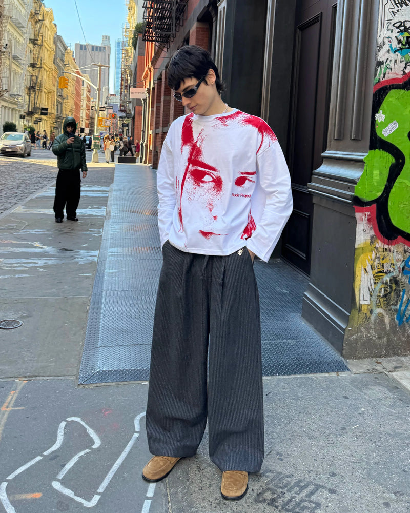 Side-Eye Long-Sleeve Tee