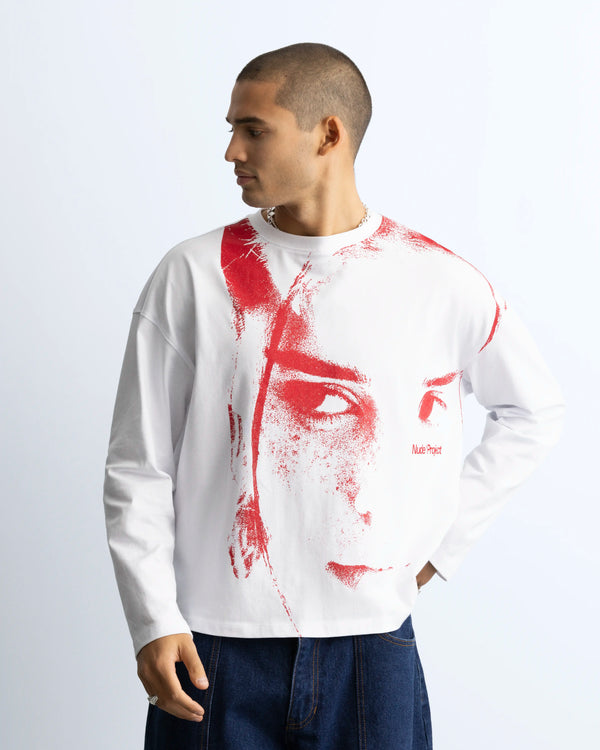 Side-Eye Long-Sleeve Tee